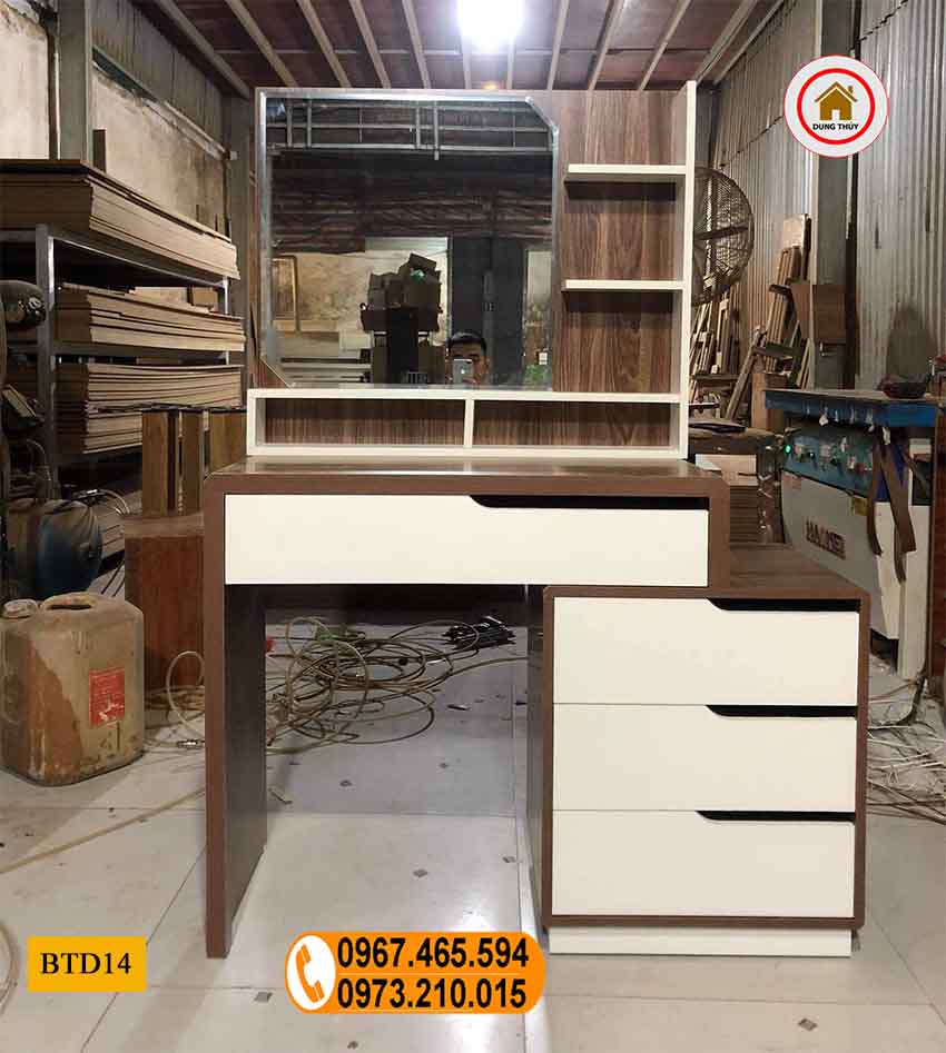 Bàn trang điểm 3 ô 3 ngăn kéo gỗ công nghiệp BTD14