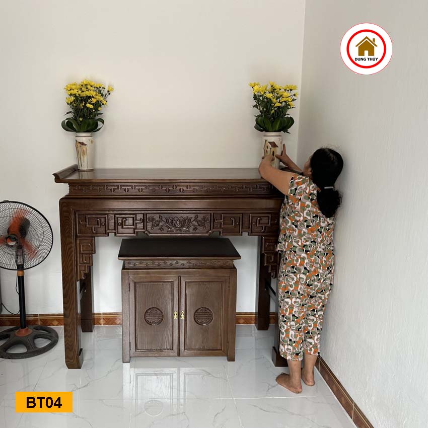 bố trí hướng bàn thờ gỗ hợp phong thủy