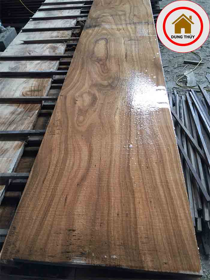 Bàn ghế gỗ hương xám có tốt không?
