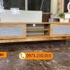Kệ tivi 2 ô tủ lỗ gỗ sồi Nga KT09