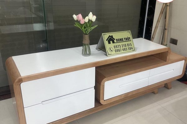 Kệ tivi chân rút 4 ngăn kéo gỗ sồi Nga KT10