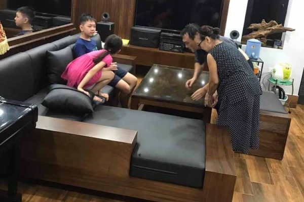 Bộ bàn ghế sofa 2 tay gỗ hương xám SG58