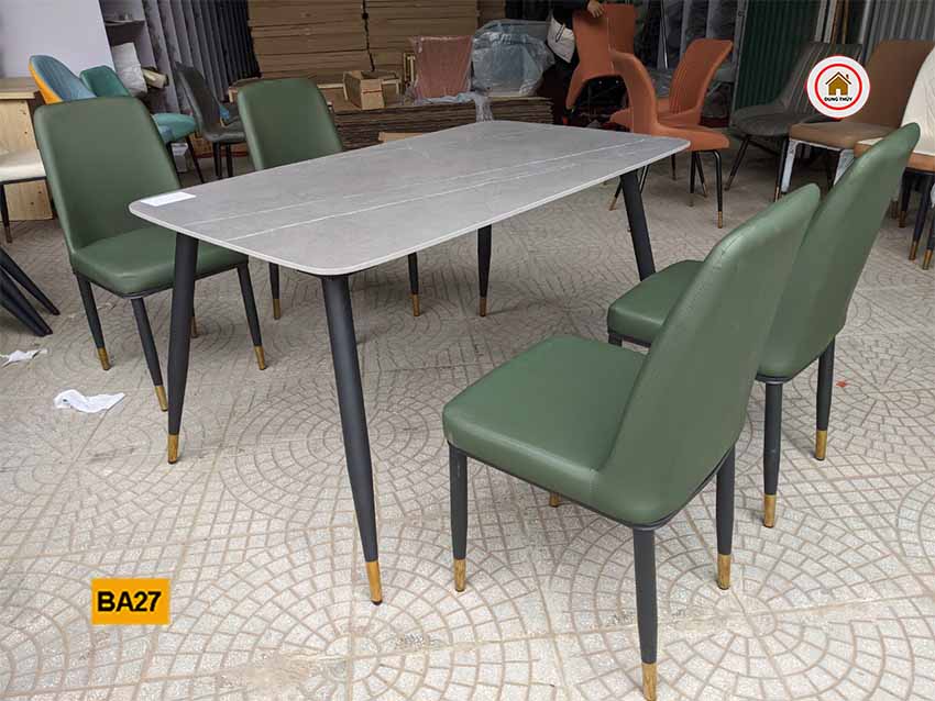 bộ bàn ăn bằng gỗ tự nhiên mới nhất