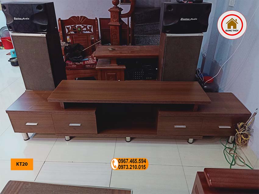 kệ để tivi cho phòng khách 1m8