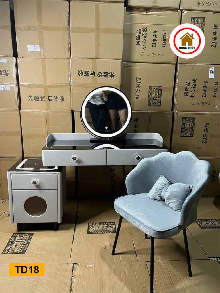 bàn phấn trang điểm bằng gỗ mini