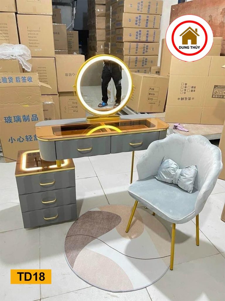 mẫu bàn trang điểm bằng gỗ ở chung cư