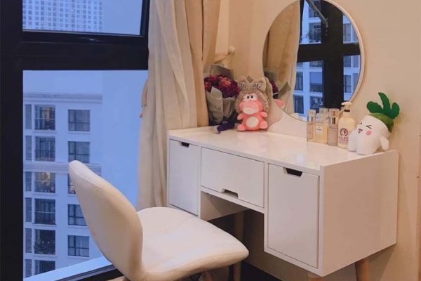 Bàn trang điểm đơn giản gương tròn gỗ công nghiệp TD15