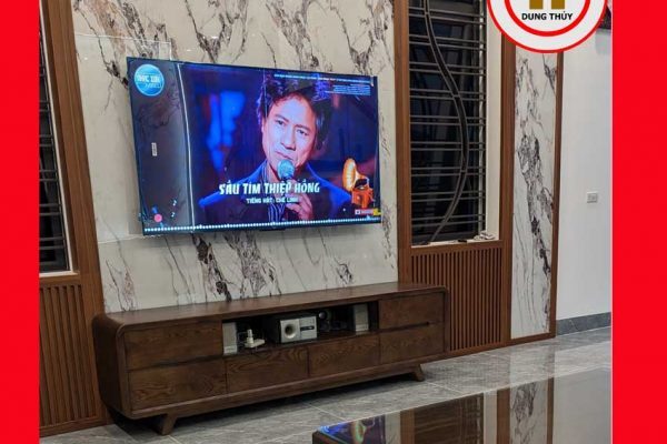 Kệ tivi 6 ô chân oải gỗ sồi Nga KT24