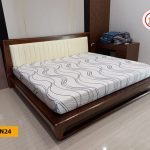giường ngủ chân quỳ gỗ sồi Nga GN24