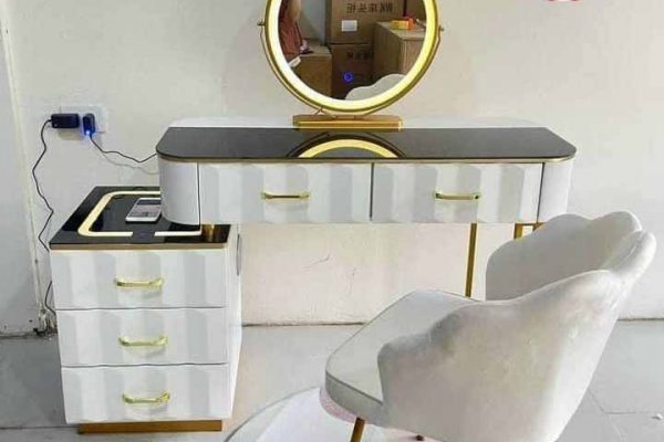 Bàn trang điểm đèn LED gương tròn 3 ngăn TD18