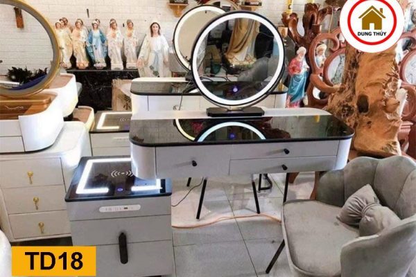 Bàn trang điểm đèn LED gương tròn 3 ngăn TD18