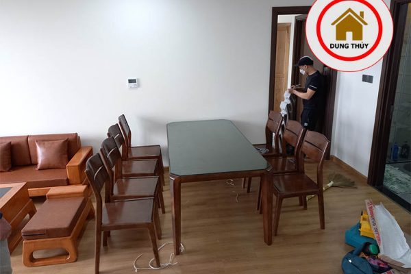 bàn ăn 8 ghế gỗ sồi