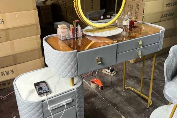 Bàn trang điểm đèn LED gương tròn 3 ngăn TD18
