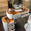 Bàn trang điểm đèn LED gương tròn 3 ngăn TD18