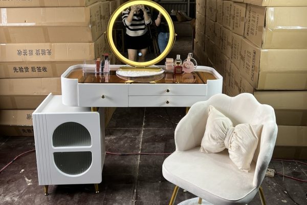 Bàn trang điểm đèn LED gương tròn 3 ngăn TD18