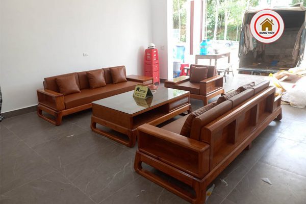 feedback sofa chân quỳ8