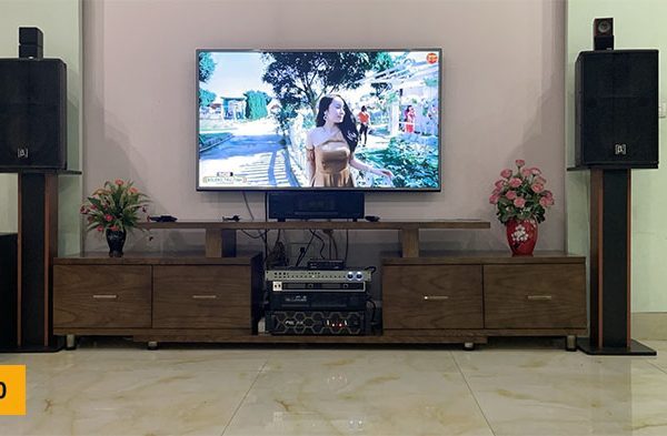 kệ tivi chân rút gỗ sồi KT30