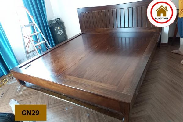 giường ngủ chân quỳ gỗ mun GN29