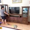 Kệ tivi kèm kính gỗ sồi Nga KT32