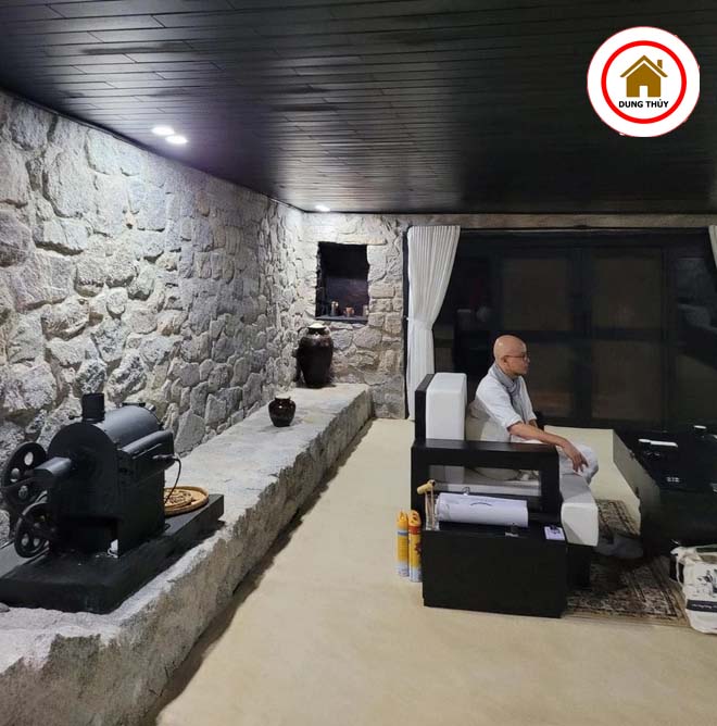 nhà trong hang của ông Đặng Lê Nguyên Vũ